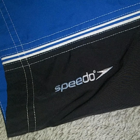 Speedo swimming trunks sz xlarge - Picture 2 of 8